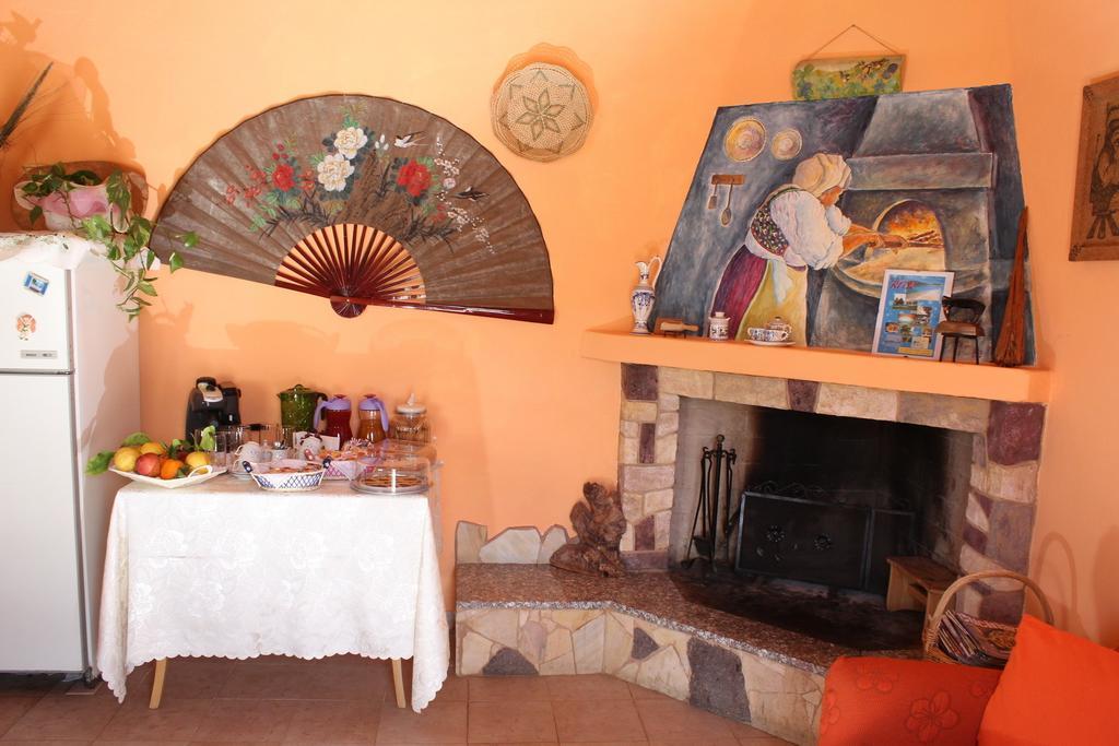 Rita b&b sea sun&nature Santa Maria la Palma Ruang foto